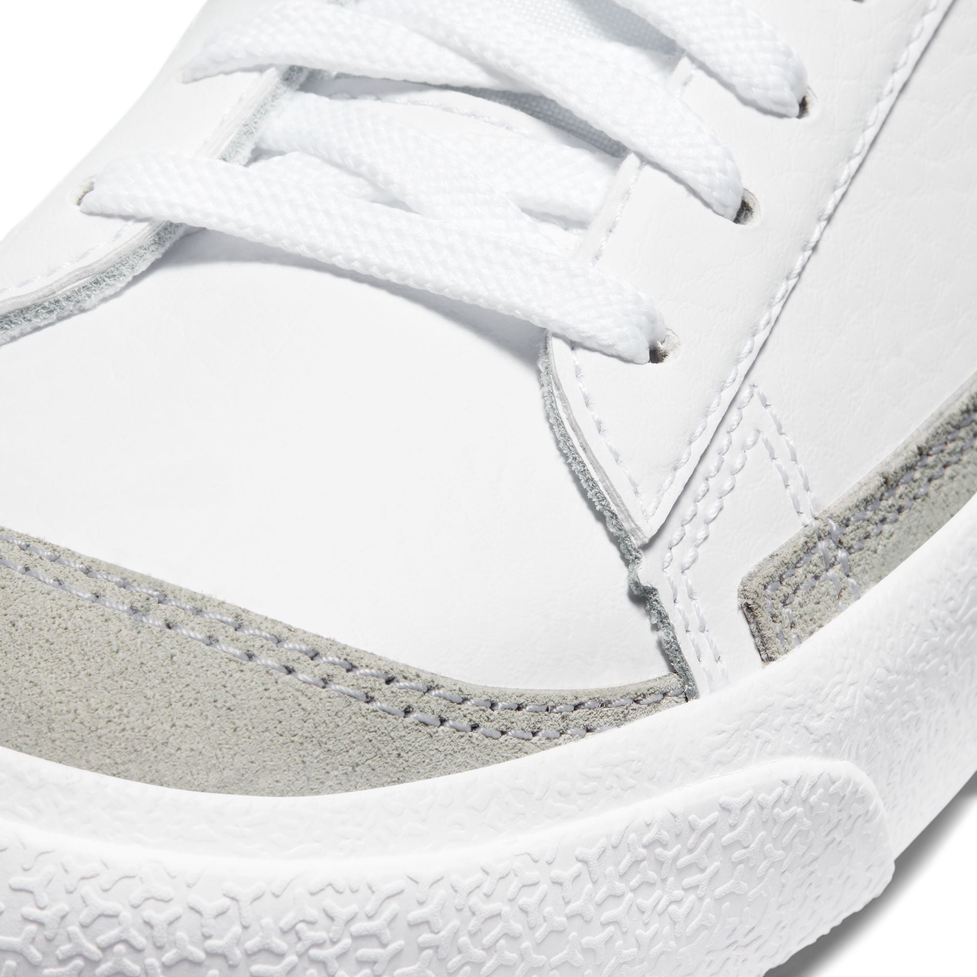 Blazer Low 77 Vintage White Black (GS)