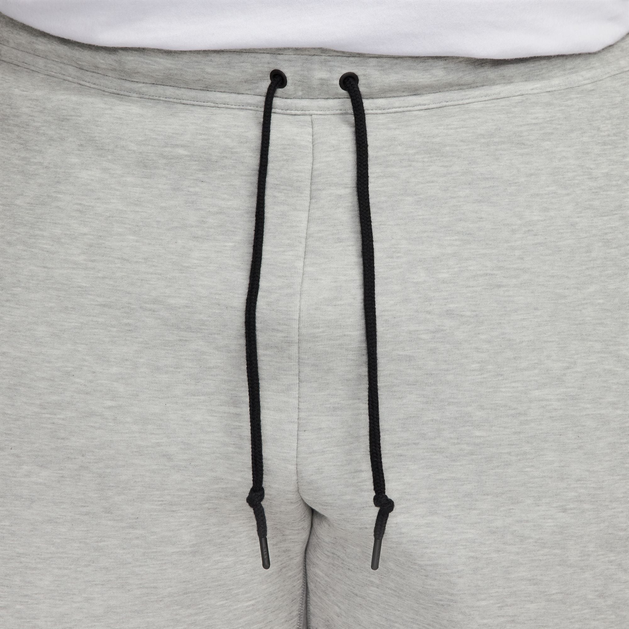 NIKE-NSW TECH FLEECE SHORTS