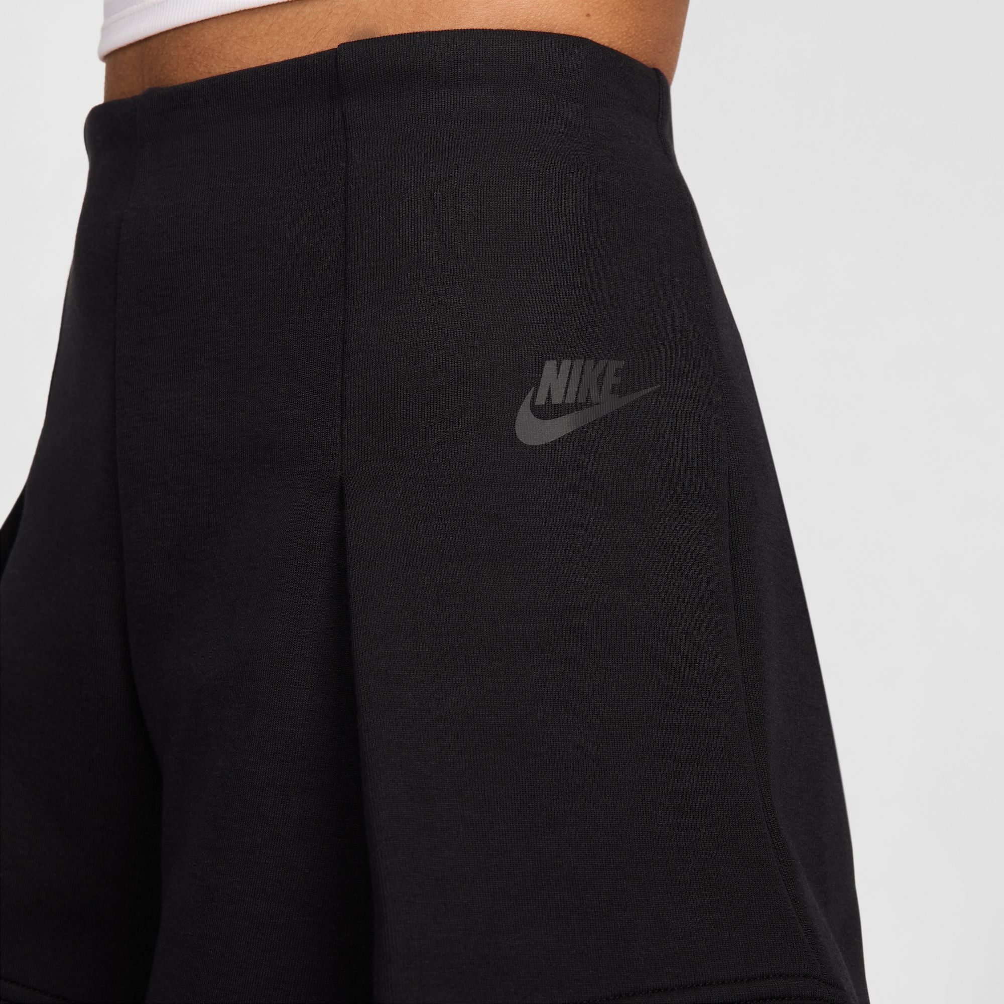 NSW Tech Fleece High-Waisted 3" Pleated Shorts