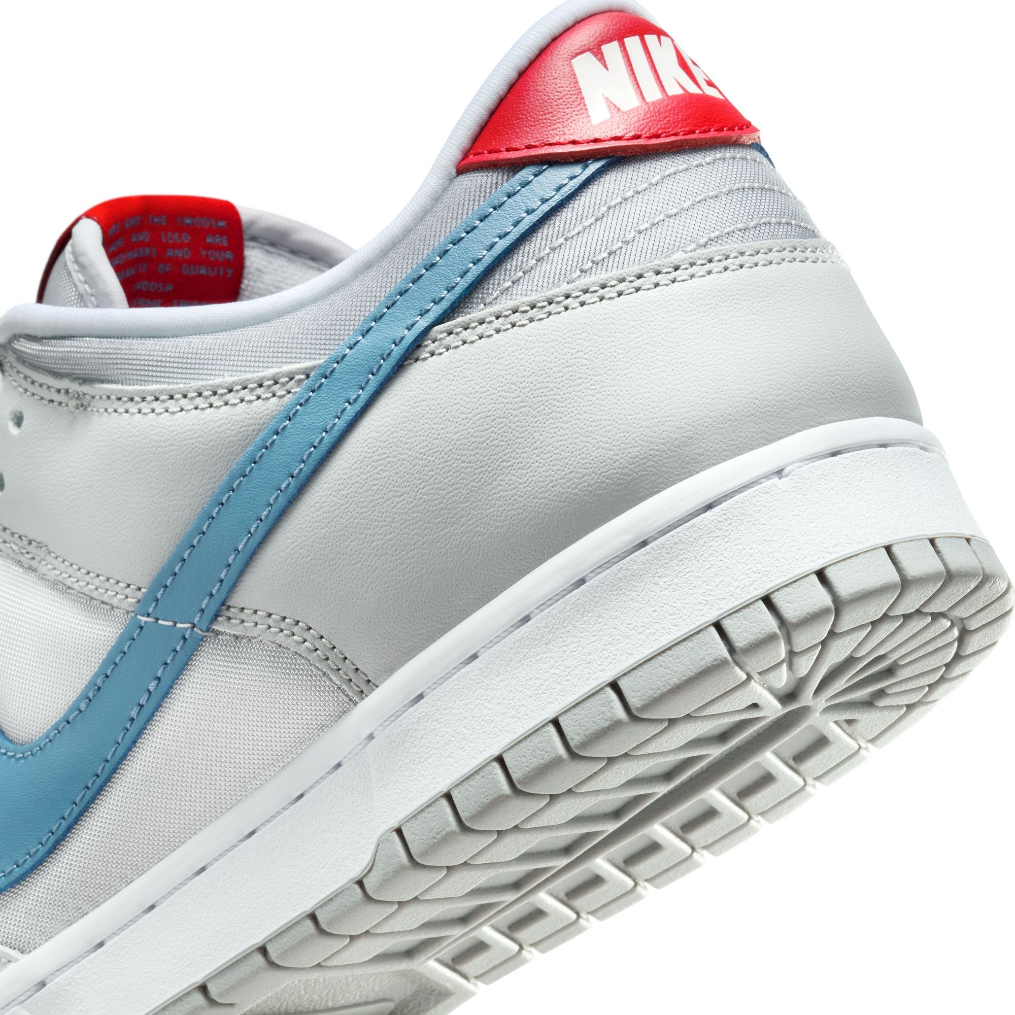 Dunk Low Silver Surfer