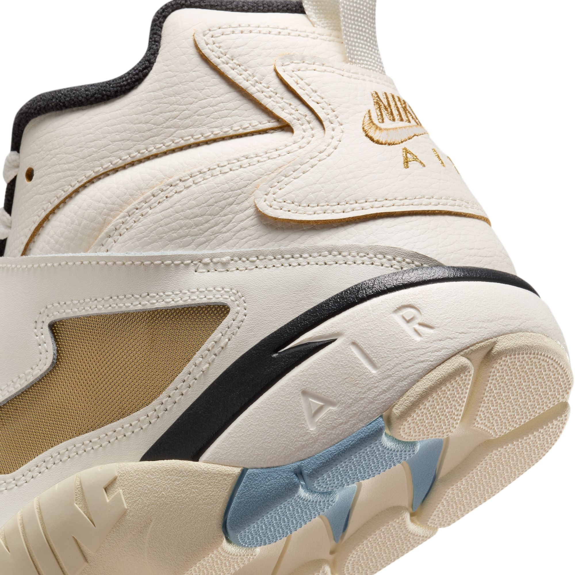 Air Diamond Turf Must Be the Money