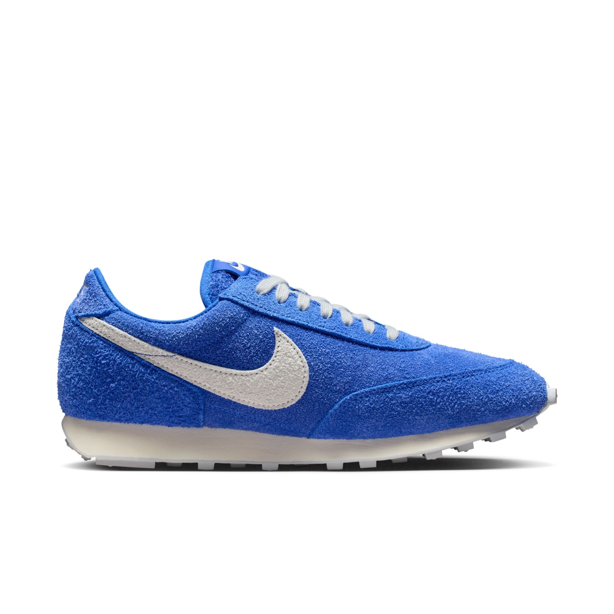 Daybreak Hyper Royal and Sail