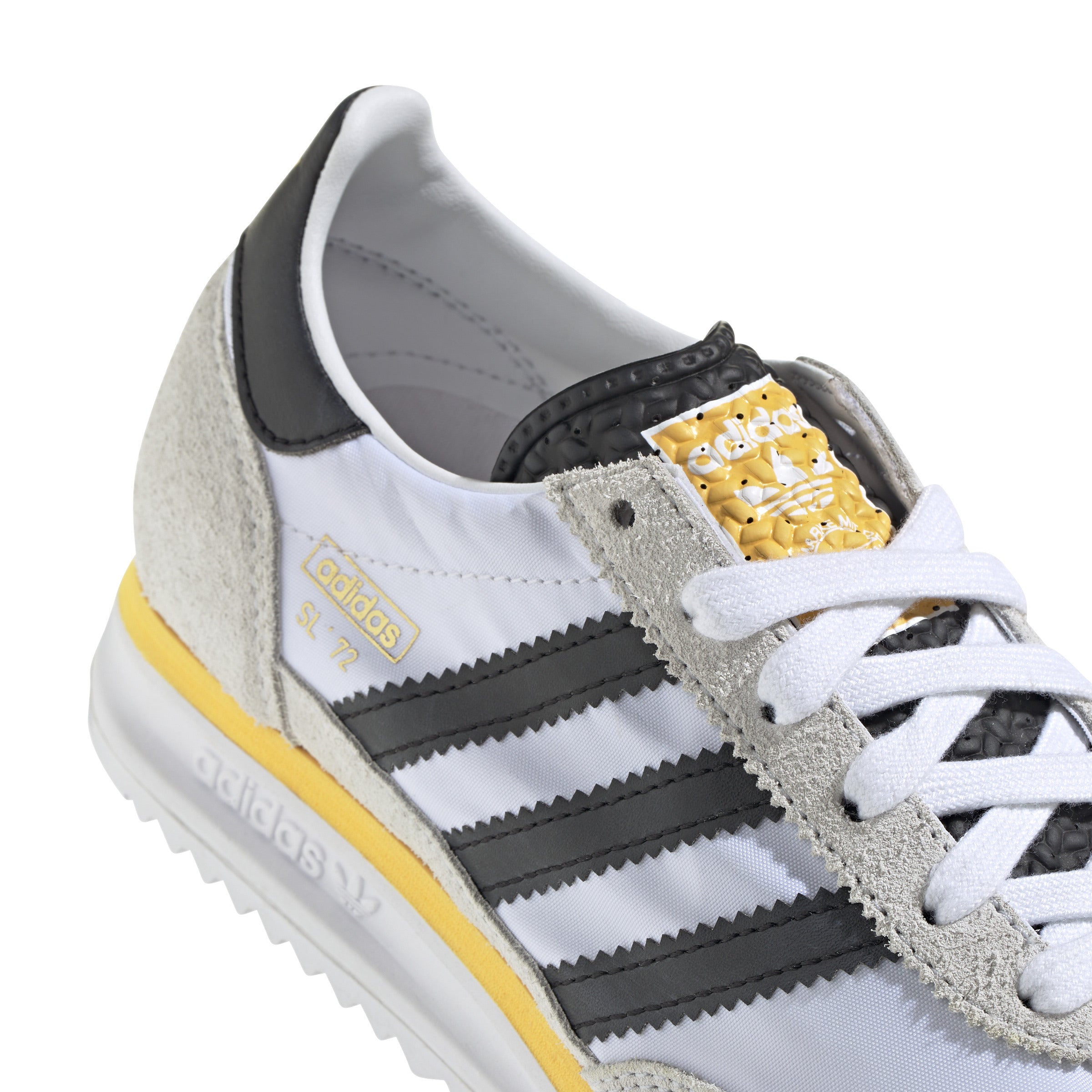 SL 72 RS Cloud White Core Black Spark GS