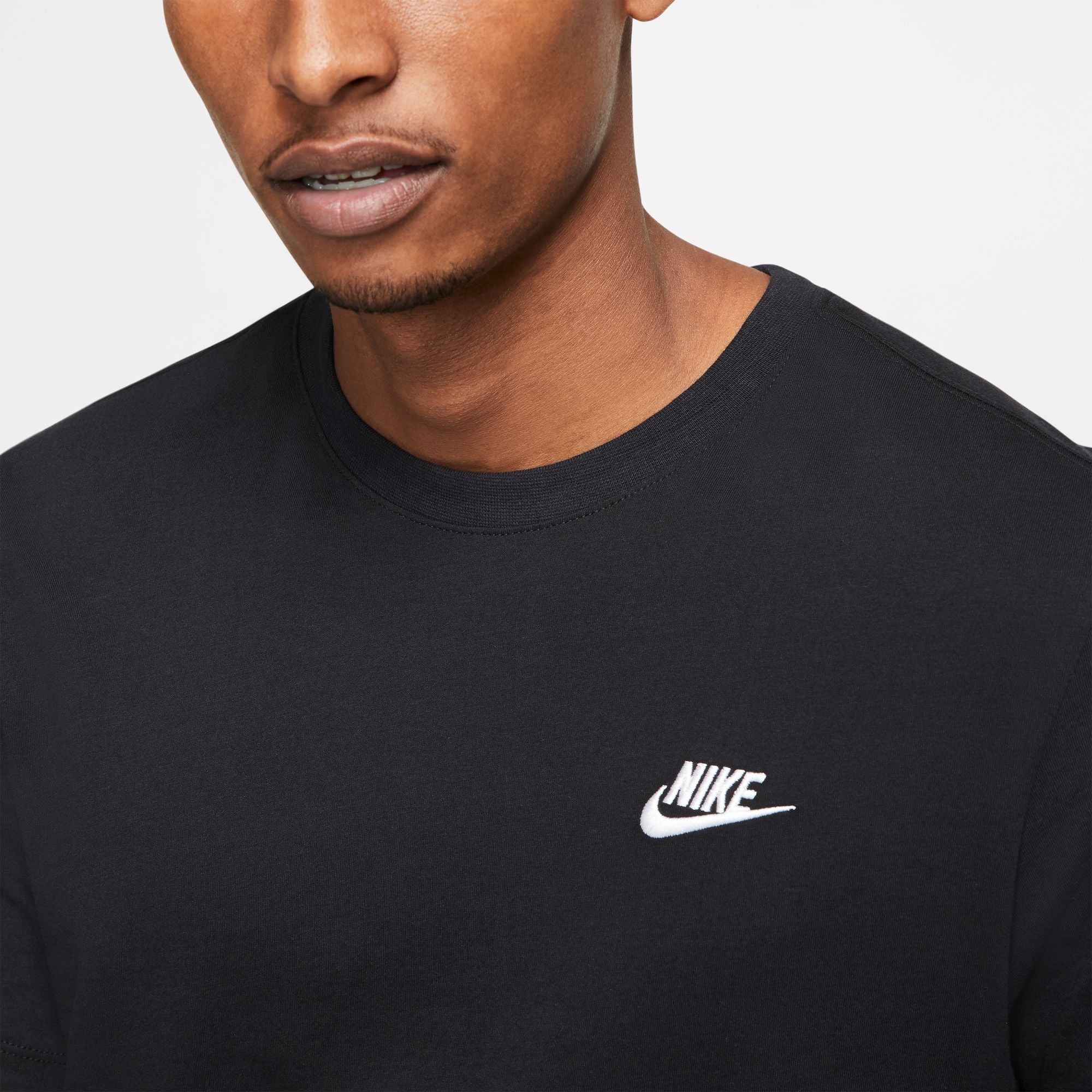 Sportswear Club T-Shirt