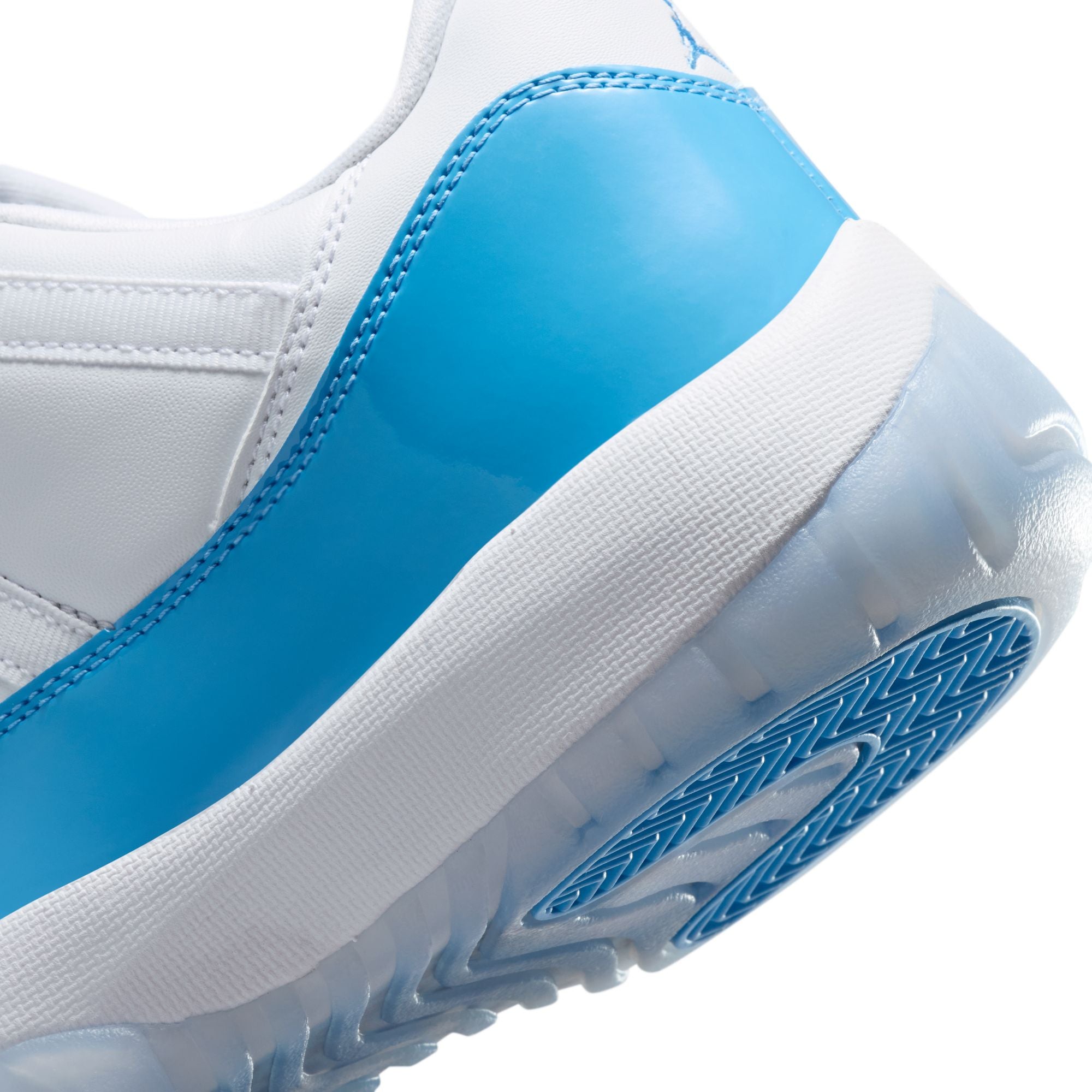 Air Jordan 11 Low University Blue