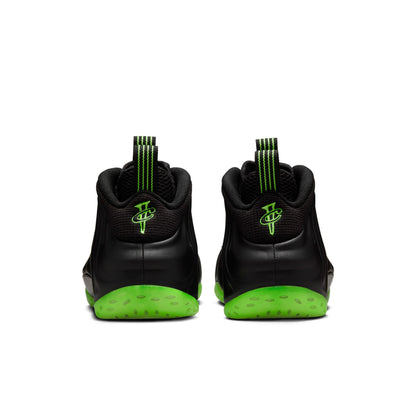 Air Foamposite One Black Volt