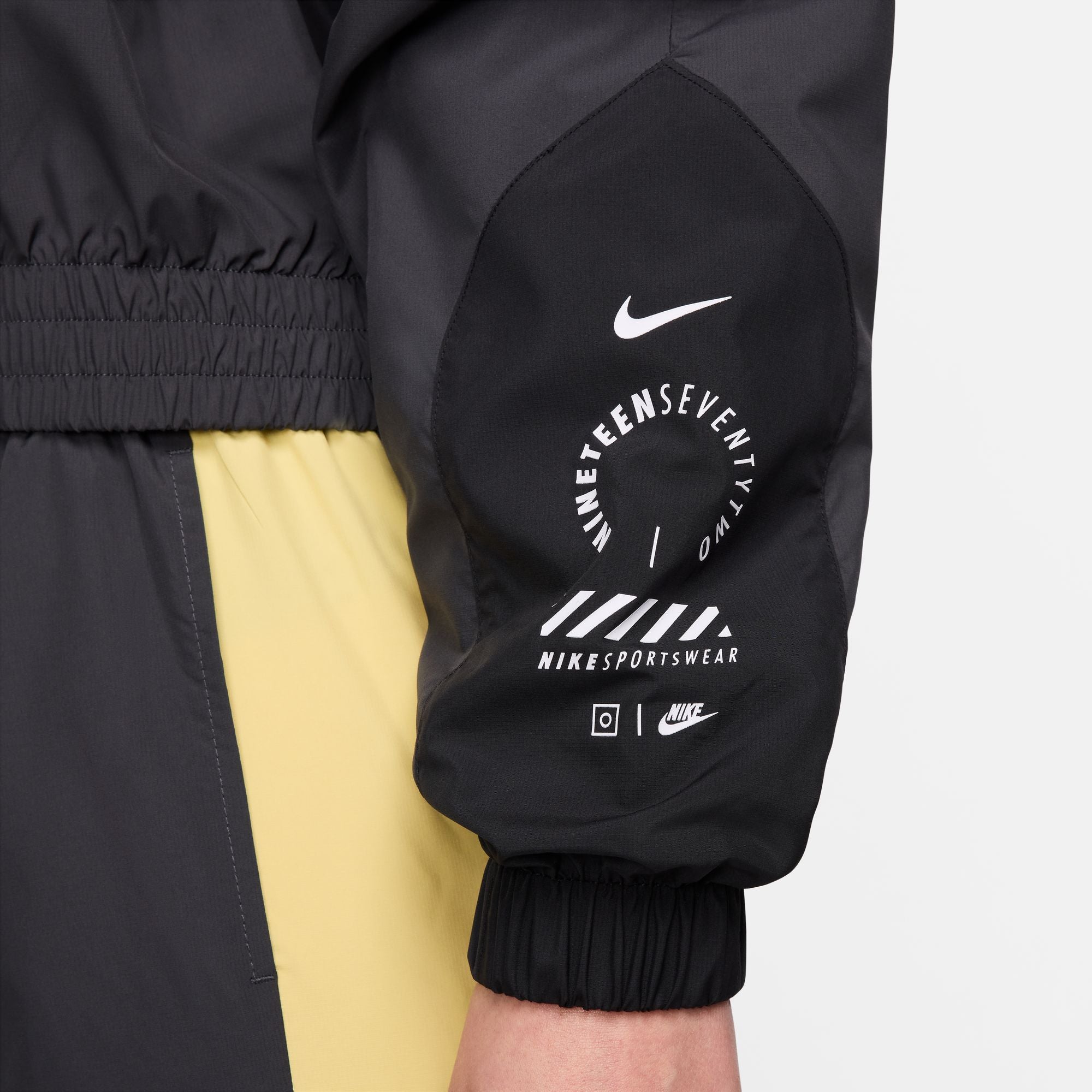Nsw Woven Jacket