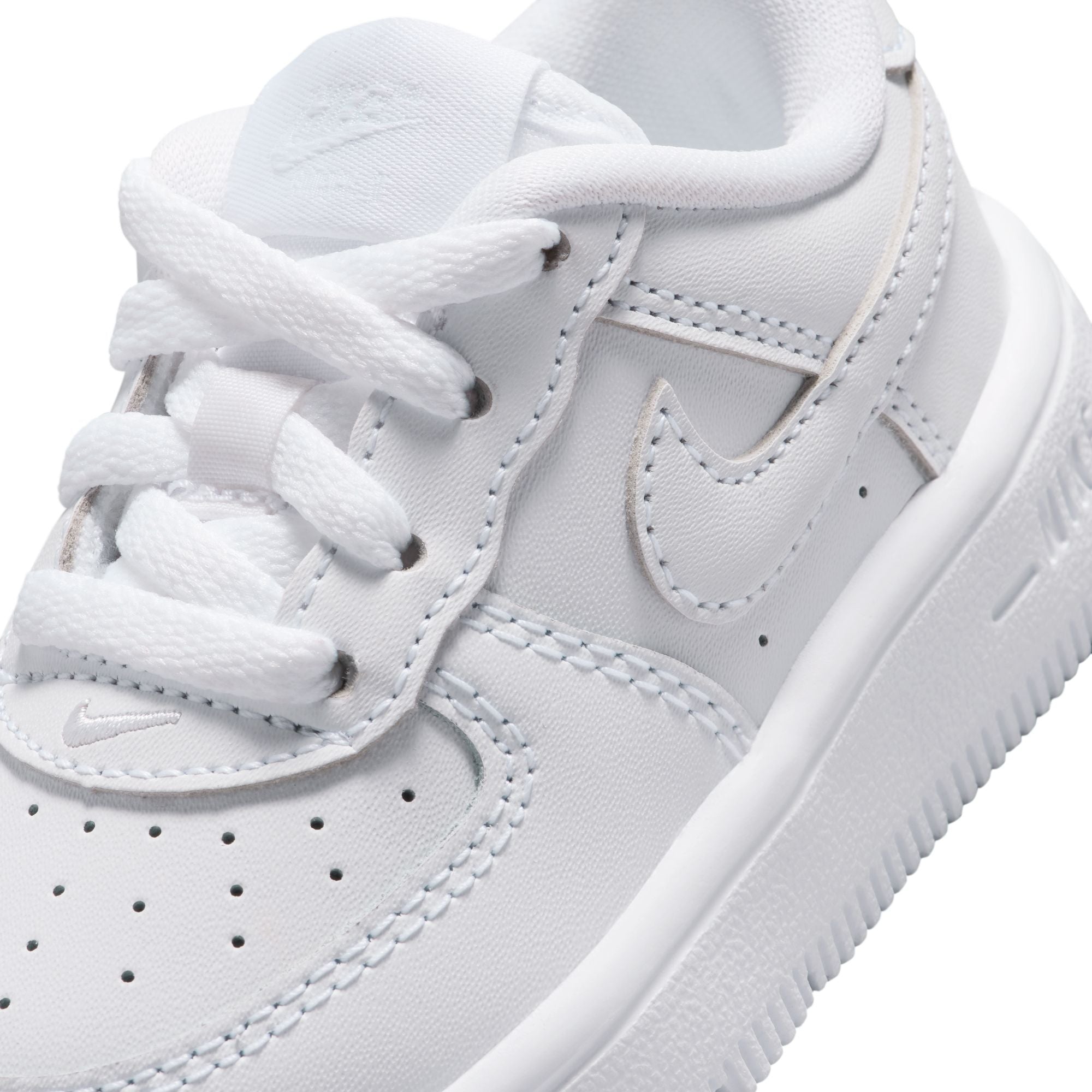 Force 1 Low White TD