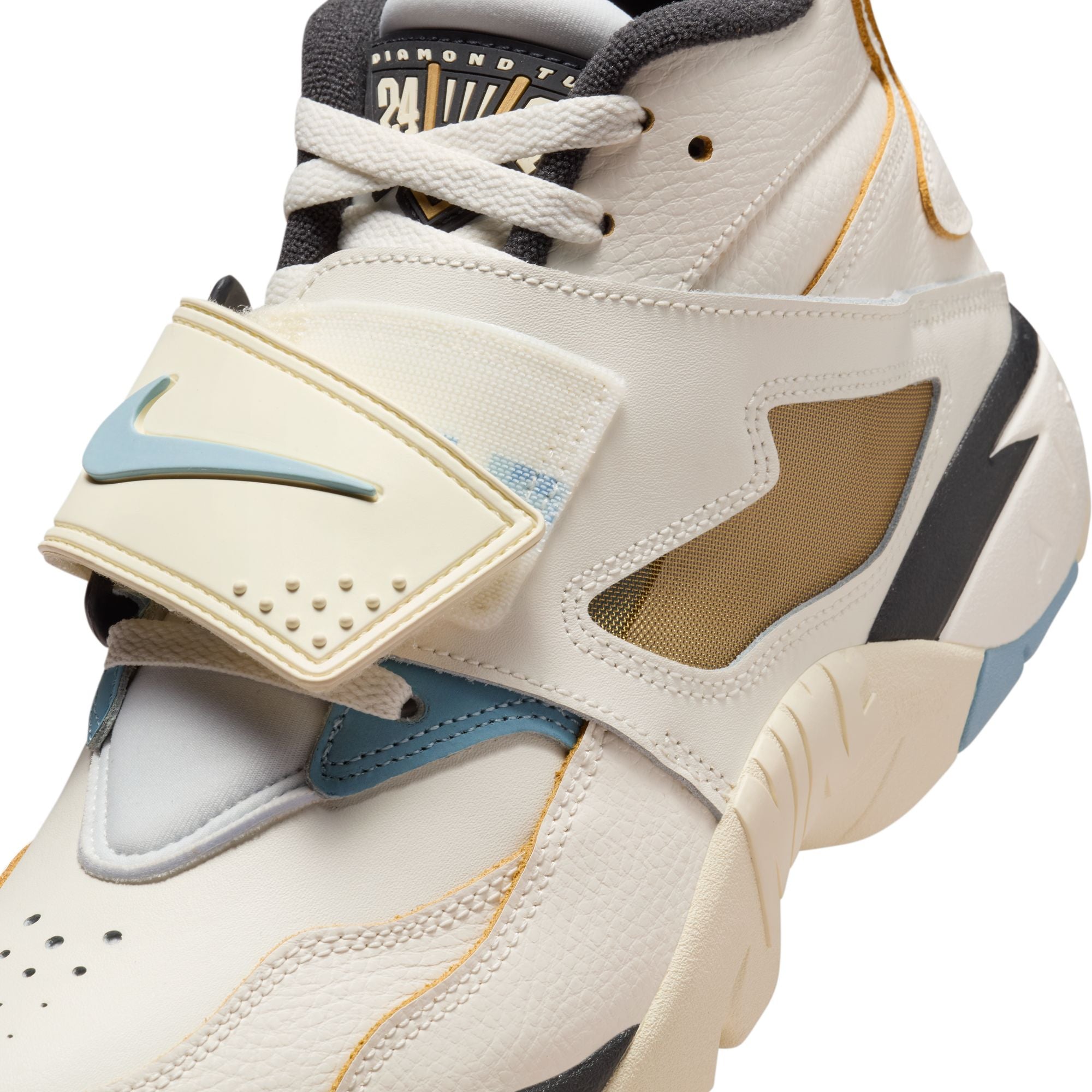 Air Diamond Turf Must Be the Money