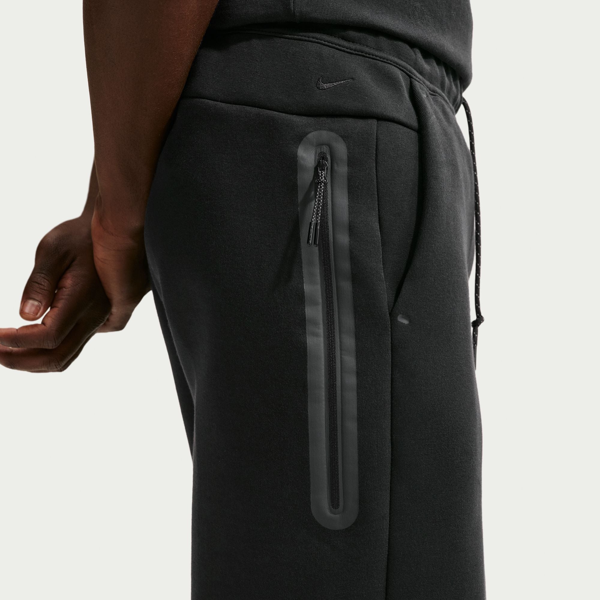 Tech Fleece Black Shorts